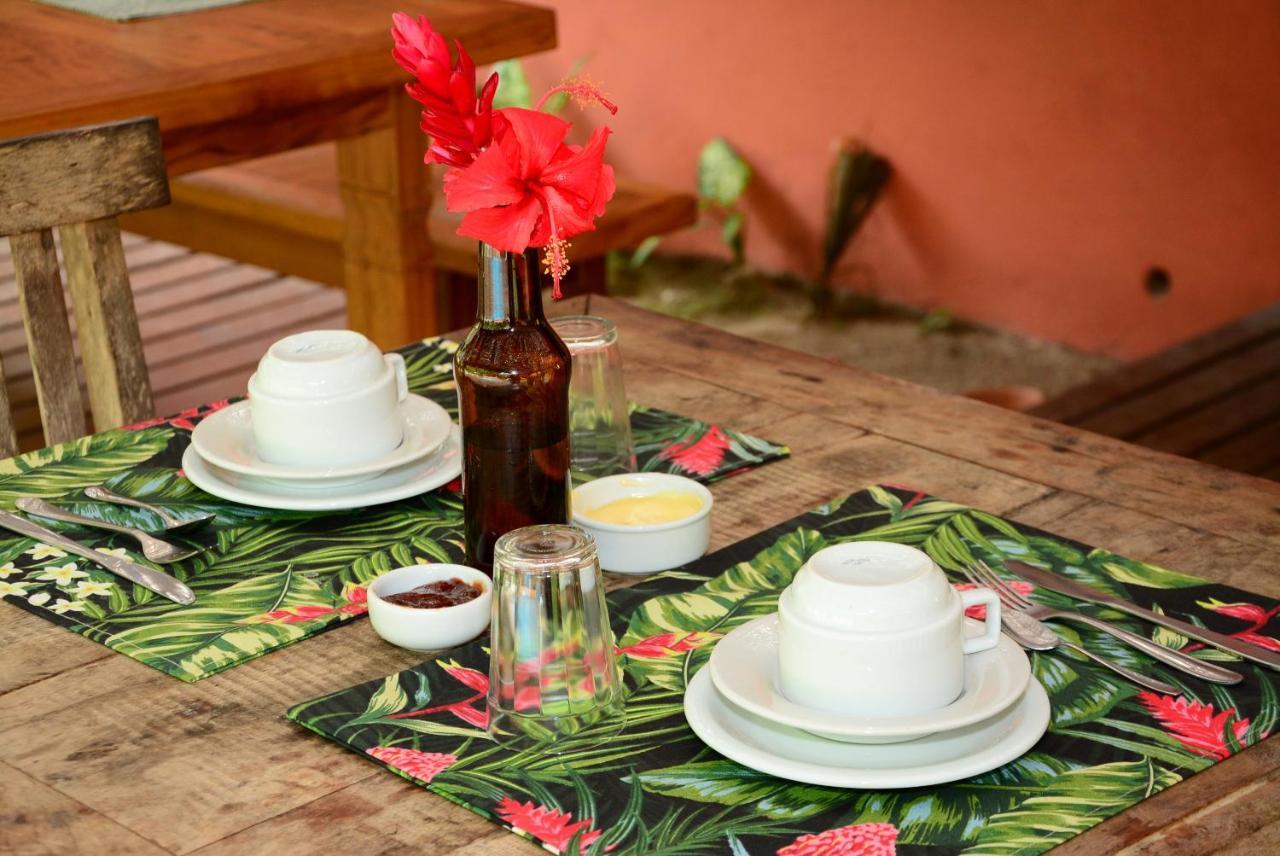 Hostel Vila Bonete Ilhabela Esterno foto