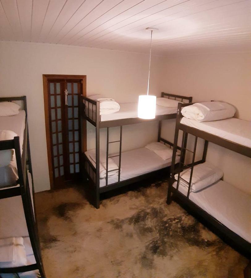 Hostel Vila Bonete Ilhabela Esterno foto